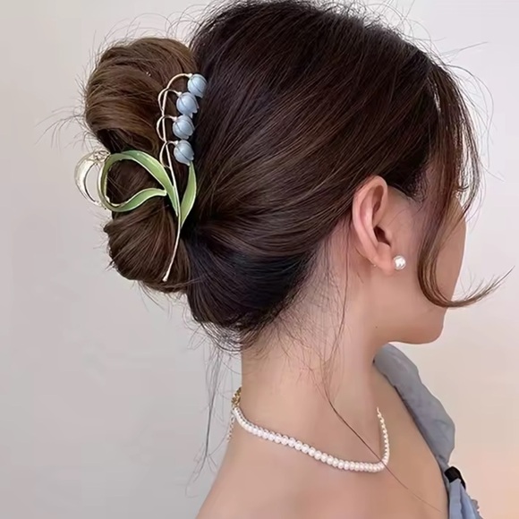 Vintage Lily of the Valley Gold Tone Floral Barrette Lavender Hair Clip